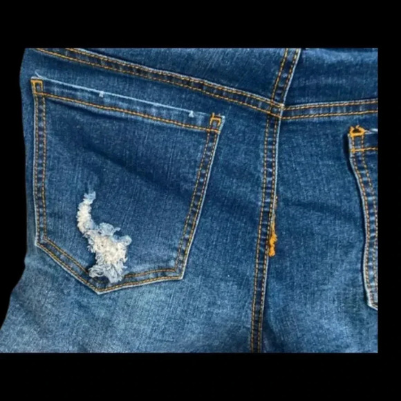 Girls-Medium size High-Rise LoveTree brand Blue Denim Shorts - Picture 6 of 6